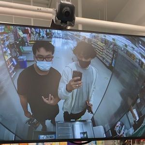 Meet your Posher, Joshua